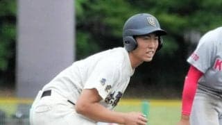 本塁打判定が覆っても落ち込まず　奈良大付の主軸が見せた瞬時の機転