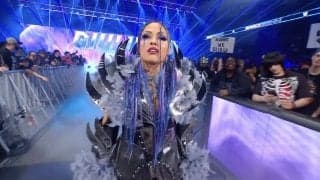 「破格の扱い」人気日本人女子レスラーが快挙！ デビュー約8ヶ月で“超異例”トップ戦線昇格…圧巻入場にファン熱狂「オーラエグい」「推されとる」