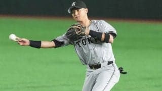 巨人30歳は「GG賞安泰」　戸郷も安堵…安打強奪の“鉄壁”美技が「最強すぎる」