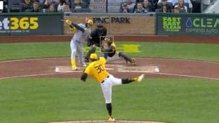 一体、何者なんだ…？ 最強右腕スキーンズの超魔球に“打者ドン引き”「怪物すぎ」「反則だろ」高速落下する“スプリンカー”→バットを爆速通過