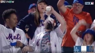 ドジャースざまあみろ！ 観客席でハプニング発生の“衝撃光景”「やりすぎw」「ドン引きしてるやん」 メッツファンの激しいリアクションが話題に