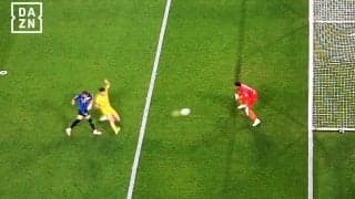 「奇跡的な活躍」鈴木彩艶の“仁王立ち神セーブ”を現地メディアが絶賛！「リスクを冒さず常に反応」「注意深い」セリエA最終節でパルマ残留に大貢献