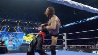 「完全に伸びてる」中邑真輔が“失神” サイコレスラーの痛烈一撃の餌食に…回し蹴りが顔面直撃で一発KO「グロッキー状態だ」