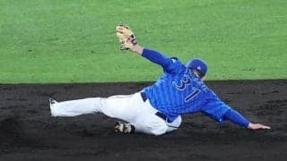 佐藤輝明も驚き…衝撃美技が「神なのかな」　“青忍者”に甲子園悲鳴「えっぐい」