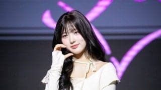 “激変”韓国美女の「ビジュ伝説すぎ」　へそ出し投球に選手釘付け…ファン悶絶「きゃわわわ」