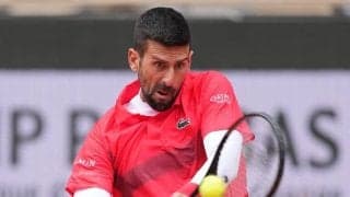 ジョコビッチ、アウェイの中で地元選手にストレート勝ち。全仏オープン20年連続の3回戦へ