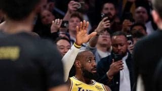 レブロンは来季が現役ラストシーズンか…名物記者が予想「物語としては実に美しい終わり方」