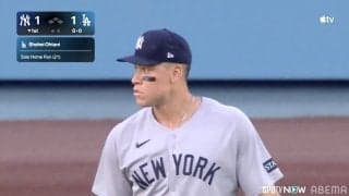 大谷翔平、“お返し”21号特大弾にジャッジは呆然…ライトで打球を見送り驚きの表情「スーパースター2人の競演」反響続々