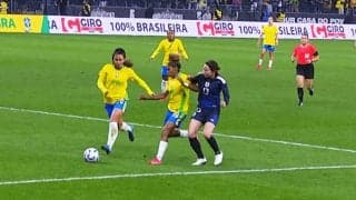 強靭！ なでしこ北川ひかる、“迫力ショルダータックル”からPK奪取「しっかり身体をぶつけた」解説・岩渕真奈も絶賛の瞬間