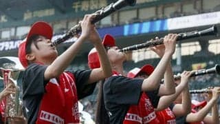 残照の中、響いた合奏「栄冠は君に輝く」　甲子園ブラスバンドフェス