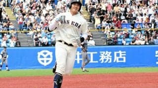 監督がハグで祝福　不調の早大5番が満塁本塁打　明大と優勝決定戦へ