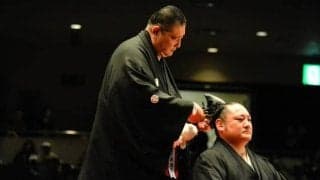 「この土俵から見る景色は一生の宝物」　延岡出身の琴恵光が断髪式