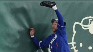 中日23歳は「一人だけレベル違う」　フェンス恐れぬ美技＆猛打…敵ファン尊敬「エグい」
