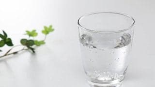 【専門家監修】水太りの原因は「水の飲みすぎ」じゃなかった。今すぐ試したいむくみ解消法3選