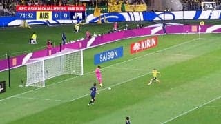 「マジで何してんの？」日本代表GKの“中途半端すぎるパス”にファン戦慄…「２回目はあかんやろ」「怖いよ…」谷晃生があわや失点関与の瞬間