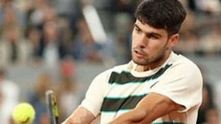  アルカラス 全仏OP2連覇に王手 