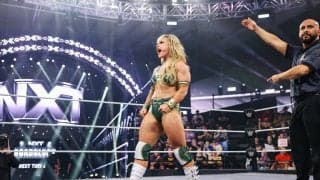 “怪物級”ムキムキ小柄女子レスラーが衝撃の背筋ショットを公開…トップレスで圧巻バッキバキ“逆三ボディ”披露にファン絶叫「なんてことだ」