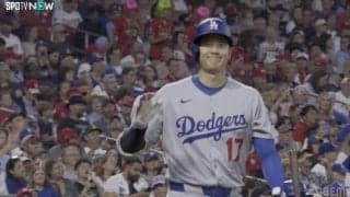 「いつも紳士」大谷翔平の律儀すぎる“振る舞い” 相手監督&捕手へのご挨拶で見せた表情に注目