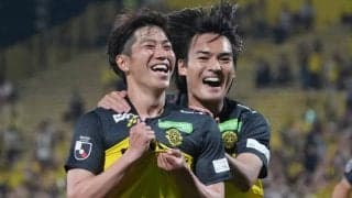 ｢美しい｣夕暮れの三協F柏でキックオフ、東京V染野唯月に｢先制される｣も…後半投入で試合の｢流れを変えた｣柏の背番号8！