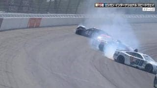 ナスカーで異例“赤旗”11分31秒の中断…ボンネットが折れ曲がるほどの衝撃も「安全なバリアに感謝」「無事で良かった」