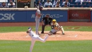 ウソでしょ…？ 千賀滉大の魔球で“異変”「ドン引き」 打者が全く動かなくなる… “棒立ち”見逃し三振「これは誰も打てない」