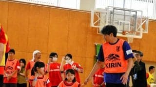 町野町に町野選手が来た　「勝手に応援」の縁、能登支援でサッカー