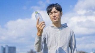 その水分補給、逆効果かも？激しい喉の渇きを引き起こす「ペットボトル症候群」に注意