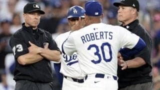 3死球の応酬で“大波乱”　ロバーツ監督を「こんなことで退場させるなんて」因縁の三塁塁審に米記者が不満「実に恥ずべきものだ」