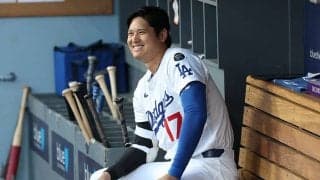大谷翔平、爽やかコーデで球場入り　MLB公式が連続投稿…隠せぬ「比類なきオーラ」