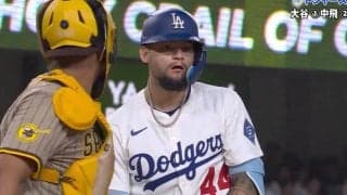 ウソでしょ…！？ ド軍・パヘス、とんでもない死球で“衝撃の行動”「すげえな…」 直撃後のリアクションが話題に「大谷さんイズム」