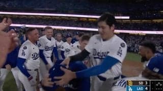 もうワケわからん！ 大谷翔平、大喜びして“まさかの行動”「どうして？w」「なんでそっち」山本由伸をメチャクチャにしてしまう… ファン爆笑