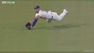 ドジャースを救った“圧巻美技” 24億円男のグラブが「脅威を終わらせた」現地局も称賛