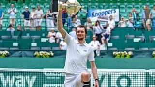  5度目V「引退しようと思っていた」 