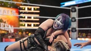 「速すぎる」人気日本人女子レスラーの“死んだフリ作戦”に美女レスラー悶絶…超速カウンターをファンも絶賛「プロレスの域を超えてる」