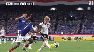 「ブラジル人かよ」絶妙トゥーキックのゴラッソに解説者＆ファンが驚愕！「なんだあのシュートタイミング」「ロマーリオしか思い浮かばない」長倉幹樹が鮮烈弾の瞬間