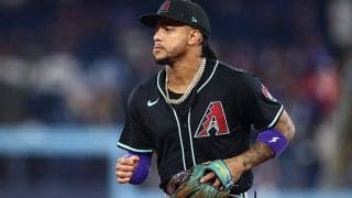 亡き母への侮辱で涙　ファンは無期限の出入り禁止に…敵軍も声明「あなたの味方です」