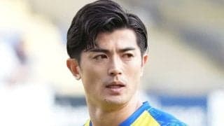 ｢美男美女レベルSSS｣アジアも沸いた“最高峰イケメン”日本代表DFが結婚発表！お相手は元｢セーラー戦士｣グラマー美女