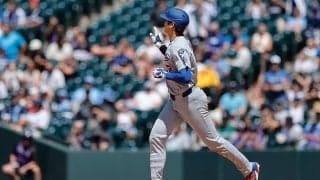 大谷翔平、28号の直後に意外な行動？　まさかの“珍事”も…ド軍公式「土産を贈った」