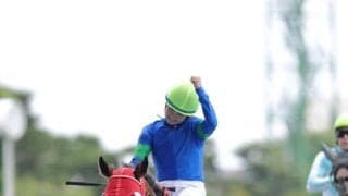 【函館2R】古川奈穂騎乗 ストラテージュが初勝利…ゴール前で抜け出す