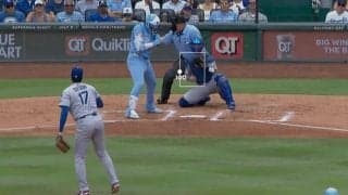 一体、何が起きた…！？ 大谷翔平、強気の剛速球で“まさかの光景”「ヤバすぎる」「ドン引き」 内角ギリギリ… 相手打者が動けなくなる