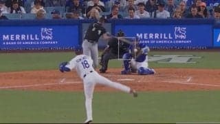 球場騒然！ 山本由伸、打者が怒った“ありえない1球”「エグすぎ」 予想外の“超絶魔球”→うっかりマン振り三振「打てるわけないw」