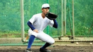 義眼の右目、強気の証し　見えずとも「聞こえる」　宮崎・門川の捕手