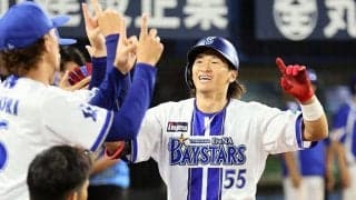 「なんで入るの？」　DeNAに突然現れた大砲…投手泣かせの“変態弾”が「宇宙級」