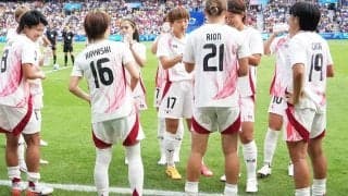 炎天下に｢欠かせない｣アイテム、浦和ファンで｢超満員｣のスタジアム、売れ切れで｢熱中症｣寸前だった甲府の夜【サッカーに｢飲水タイム｣は必要か】(3)