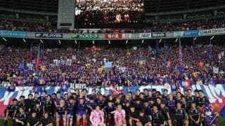 ｢三鷹の綺麗なお姉さんじゃん｣J1・FC東京の“夏用グッズ”を着た29歳女優が話題｢すっかりFC東京の女に｣｢完全サポ化？｣の声