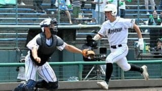 主将で4番、苦しい展開に「意地の三塁打」で一矢、天草工・吉岡選手