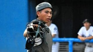 最後の試合に負けて涙、同じ3年の活躍に笑顔　東海の佐久間雄一捕手