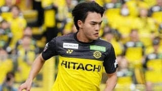 「なぜそこに！！？」柏レイソルを首位奪取に導いた絶好調男！日本代表MFの豪快ヘッドにファン歓喜「E-1での活躍も楽しみやな」