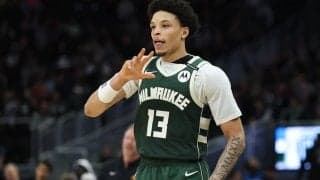 若手ガードのライアン・ロリンズが3年約17億円でバックスとの再契約に合意