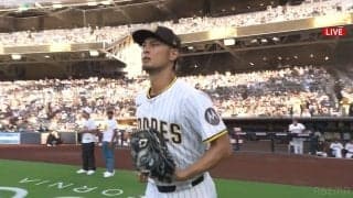 「Yu got this」のボードがカッコいい！復活のマウンドに立ったダルビッシュ有に大歓声「キター」「待ってました」